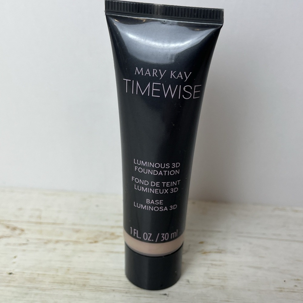 Mary Kay TimeWise MATTE 3D Liquid Foundation Ivory W130 NEW